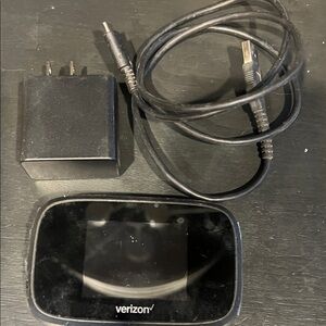 Verizon Black Mobile Hotspot with Charger